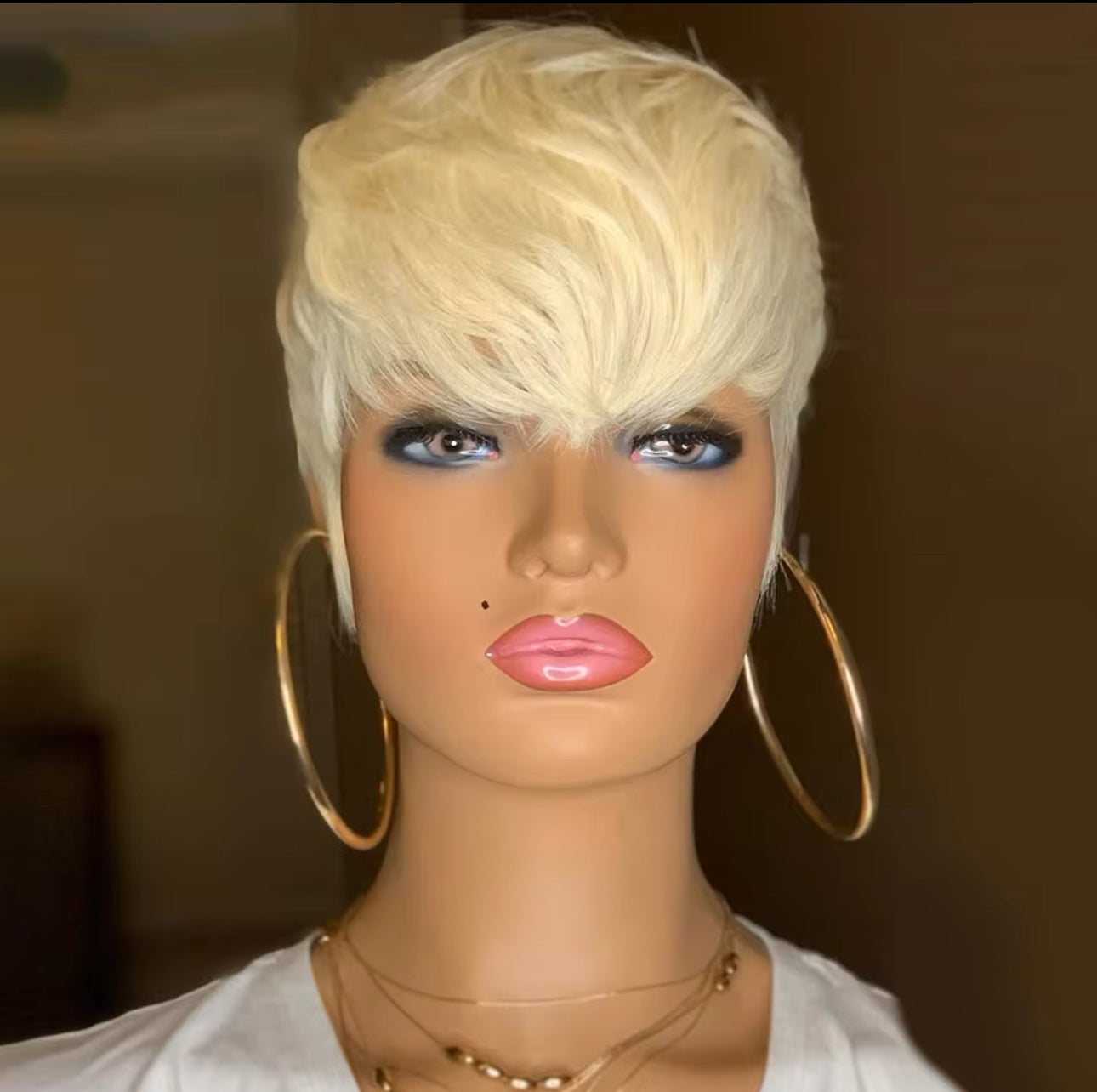 Cabelo pixie loiro